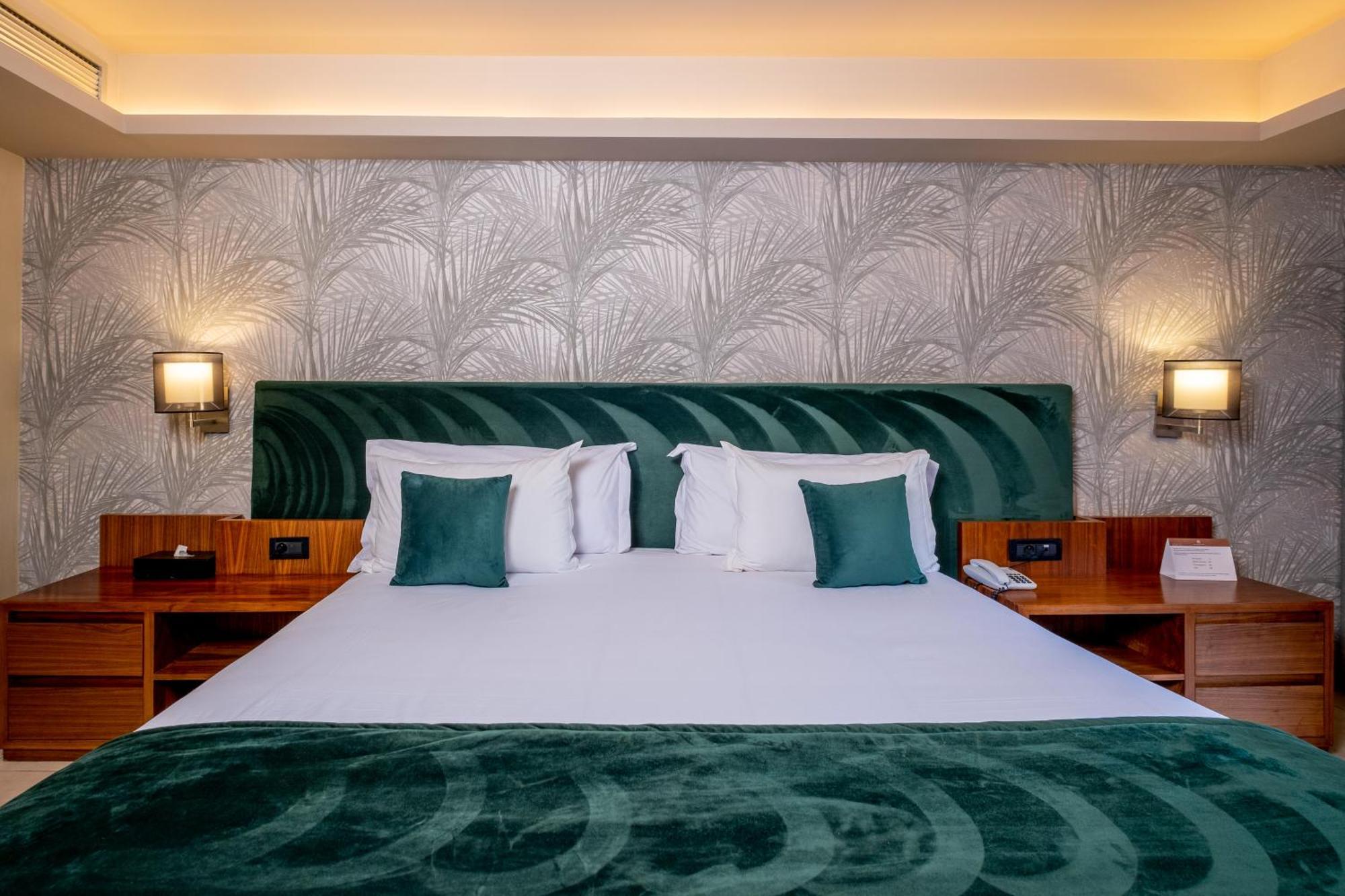 Kenzi Rose Garden Hotel Marrakesh Exterior photo A bedroom at the hotel